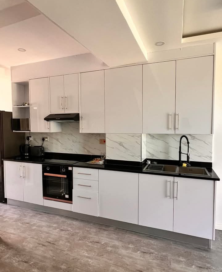 5 Bedroom House for Rent — Kingsland